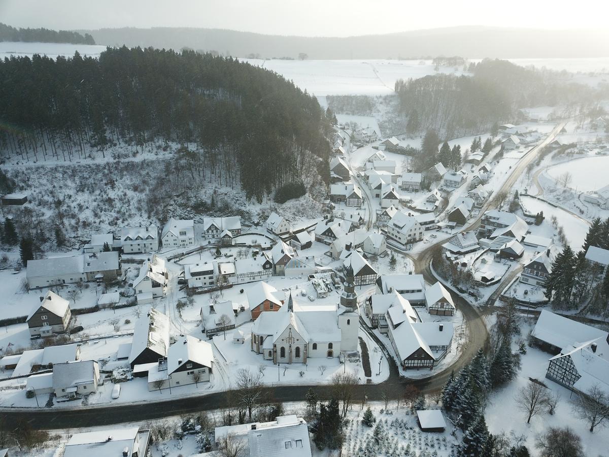 Lauras Landhauspension Медебах Екстер'єр фото